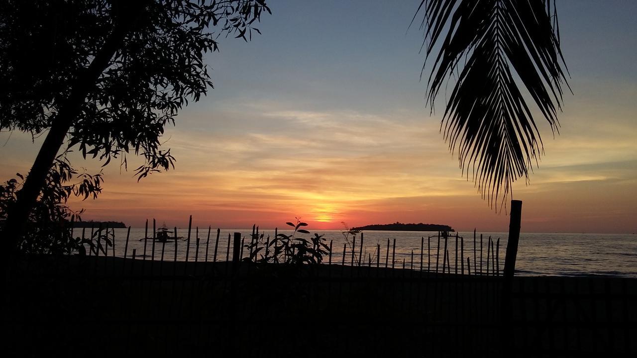 萨布拉延帕拉伊索海滩度假酒店 Sablayan 外观 照片